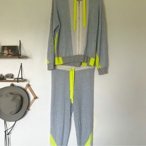 Brodie cashmere set